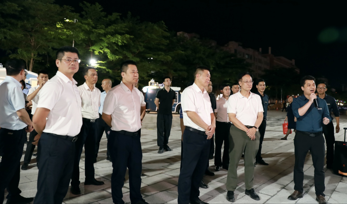 7首页>廉江市城北街道办事处>政务动态>陈恩才,柯俊一行利用晚上时间
